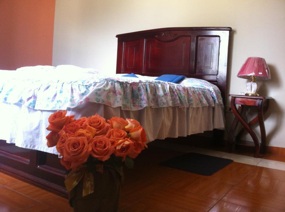 Hostal Jora Continental Cotacachi Quarto foto