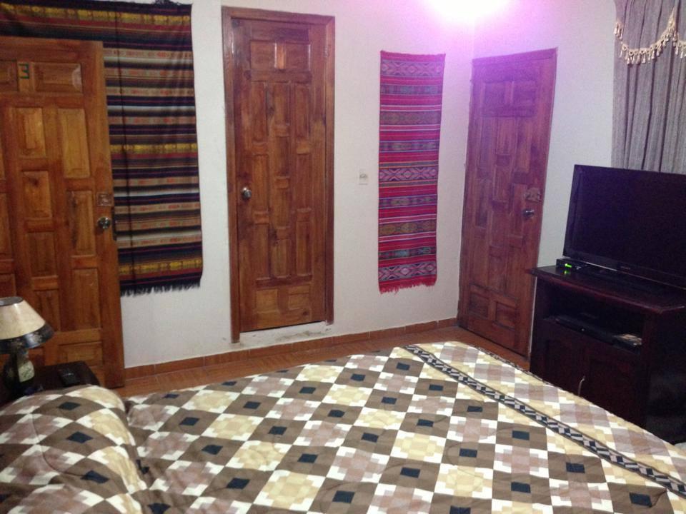 Hostal Jora Continental Cotacachi Quarto foto