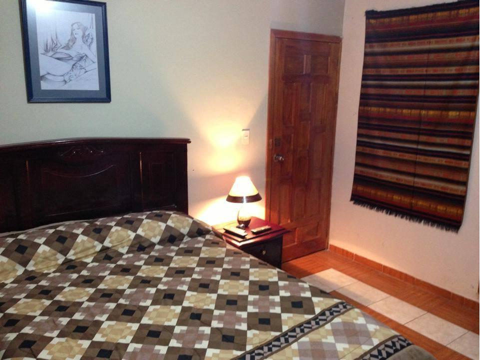 Hostal Jora Continental Cotacachi Quarto foto